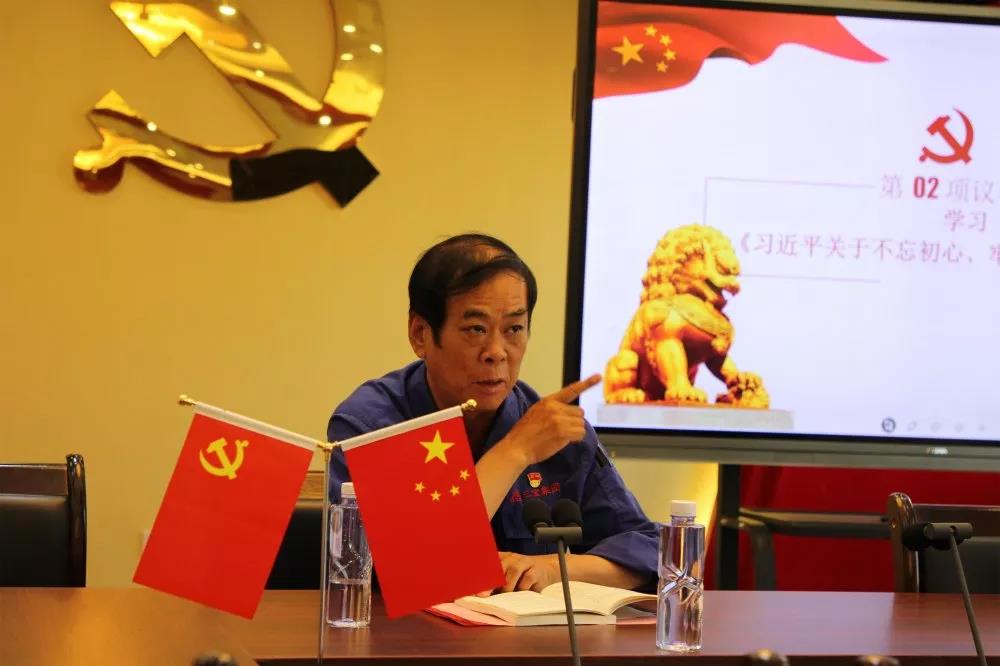 黨員立潮頭，領(lǐng)跑當(dāng)先鋒｜陳曉華：肩負(fù)安環(huán)使命，為企業(yè)保駕護(hù)航