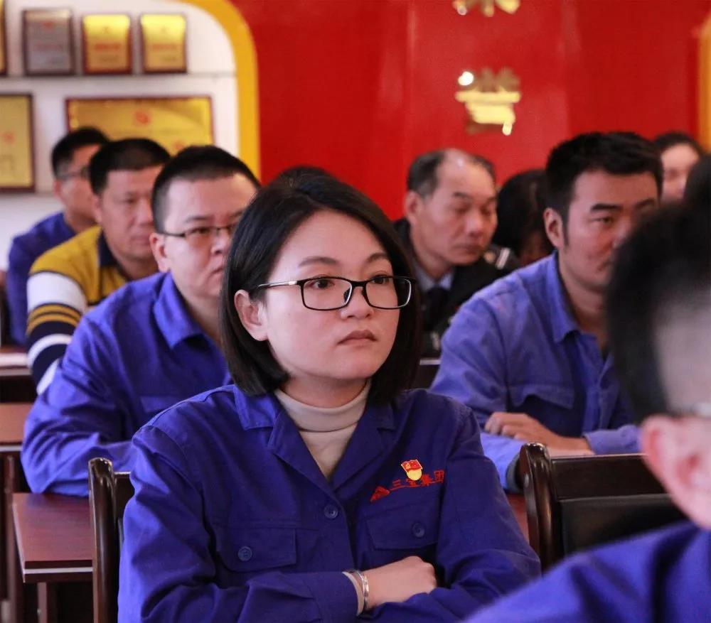 黨員立潮頭，領(lǐng)跑當(dāng)先鋒之二十九｜蔡藝玲：守望初心不放松，“鋼花管家”有奇招